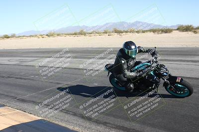 media/Dec-01-2025-Moto Forza (Mon) [[2daa91e15f]]/2-Intermediate Group/Session 4 (Turn 10 Inside)/